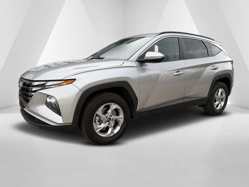 Used 2023 Hyundai Tucson SEL AWD/4WD image 3