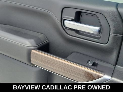 Used 2022 Chevrolet Silverado 1500 RST w/ Convenience Package II RWD image 11