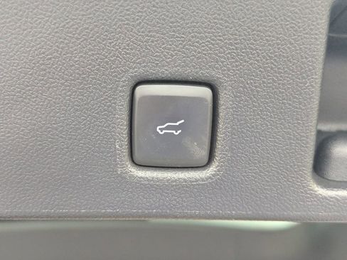 Used 2025 Ford Escape Platinum AWD/4WD image 36