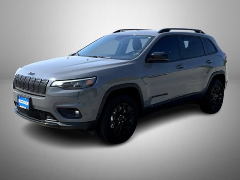 Used 2023 Jeep Cherokee Altitude Lux AWD/4WD image 1