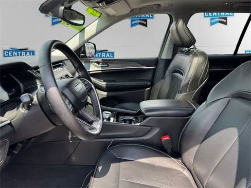 Certified 2022 Jeep Grand Cherokee Limited image 10