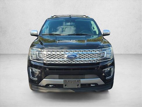 Used 2018 Ford Expedition Max Platinum image 2