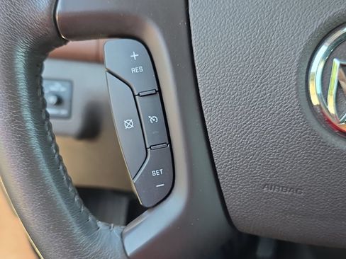 Used 2013 Buick Enclave Premium w/ Trailering Provision Package AWD/4WD image 19