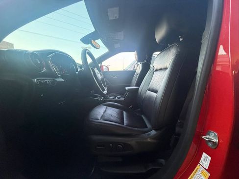 Used 2019 Chevrolet Blazer RS AWD/4WD image 24