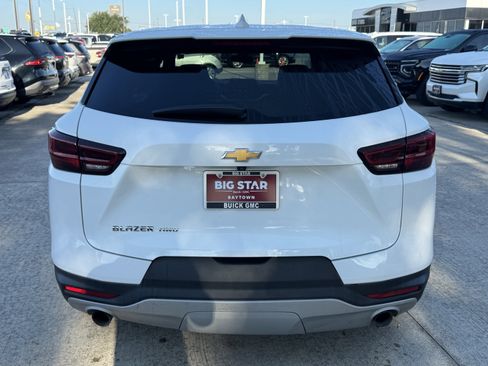 Used 2023 Chevrolet Blazer LT AWD/4WD image 9