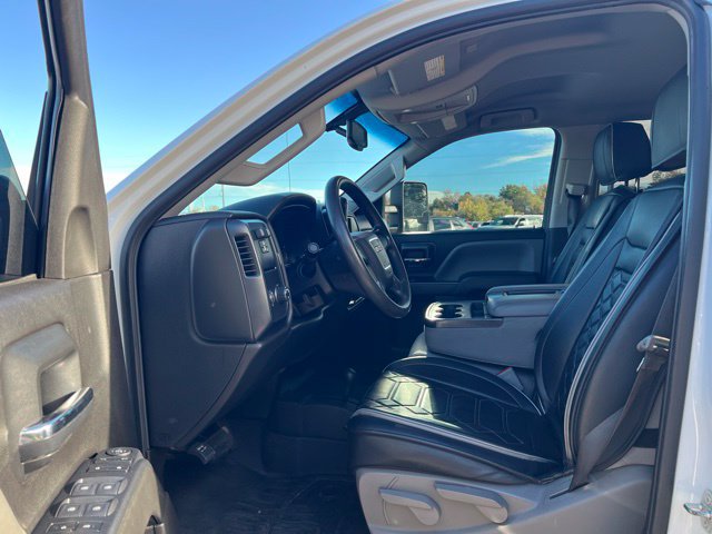 Used 2019 GMC Sierra 2500 4x4 Crew Cab w/ Sierra Convenience Package image 28