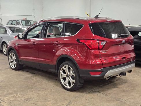 Used 2019 Ford Escape Titanium AWD/4WD image 3