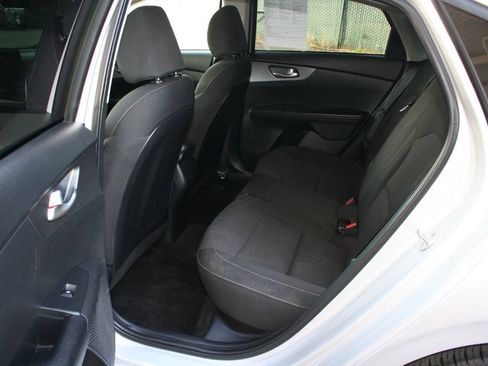 Used 2021 Kia Forte LXS FWD image 23