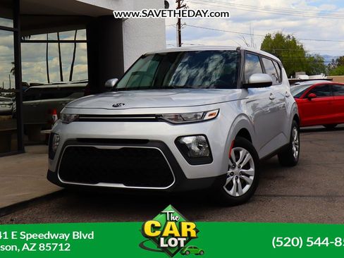 Used 2020 Kia Soul LX FWD image 1