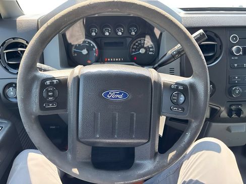 Used 2016 Ford F250 XL w/ Power Equipment Group AWD/4WD image 16