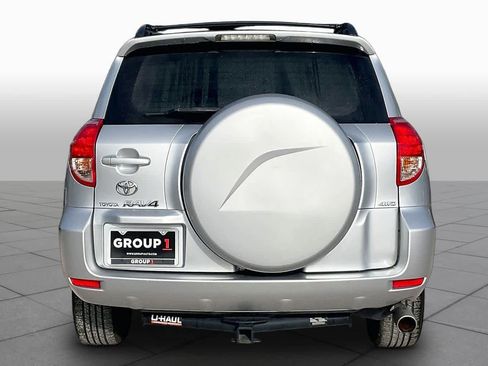 Used 2008 Toyota RAV4 Limited AWD/4WD image 4