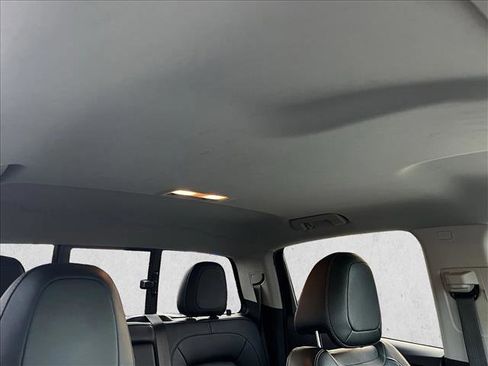 Used 2016 Chevrolet Colorado LT w/ Midnight Edition image 25