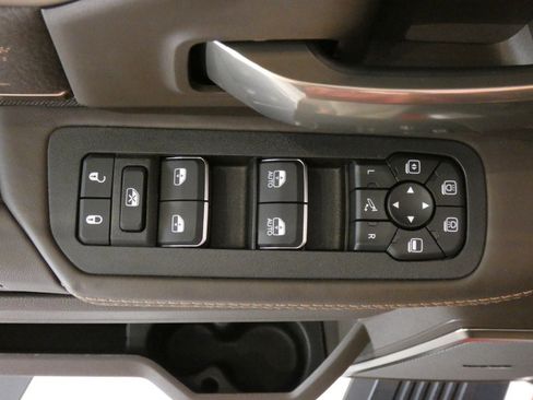 New 2026 RAM 2500 Limited AWD/4WD image 26