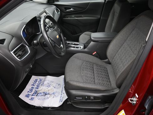 Used 2023 Chevrolet Equinox LT image 10