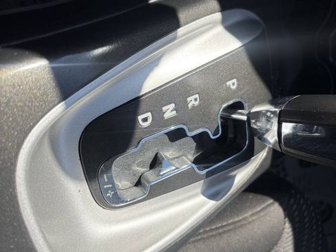 Used 2017 Dodge Journey SE FWD image 8