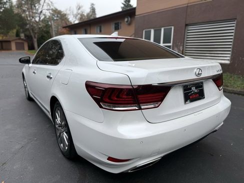 Used 2014 Lexus LS 460 image 7