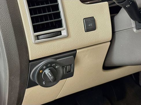 Used 2009 Lincoln MKX AWD image 11