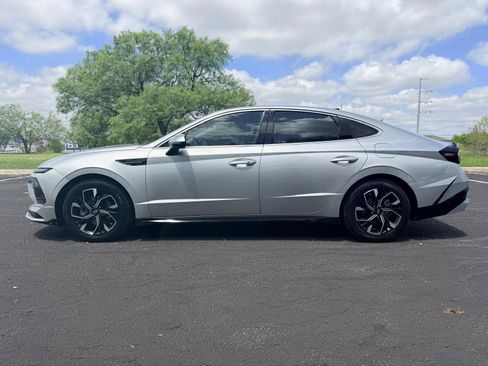 Used 2024 Hyundai Sonata SEL FWD image 3