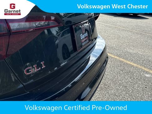 Certified 2024 Volkswagen Jetta GLI Autobahn FWD image 14