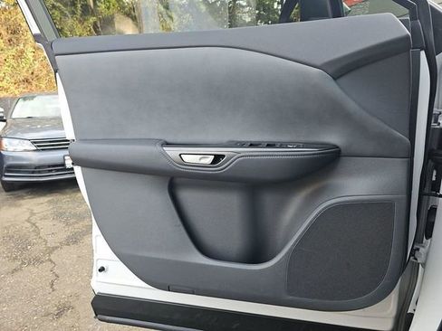 Used 2024 Lexus RZ 450e Premium image 18