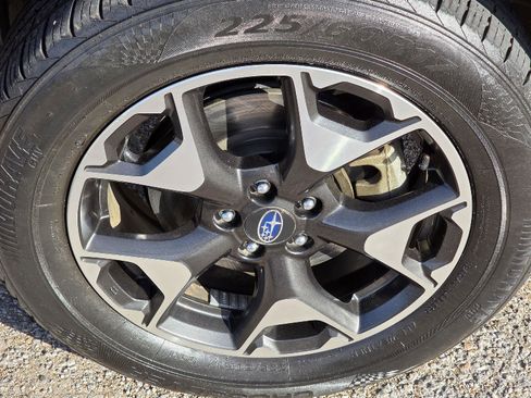 Used 2020 Subaru Crosstrek 2.0i Premium w/ Moonroof Package 1 AWD/4WD image 45