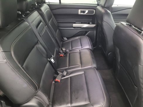 Used 2024 Ford Explorer XLT w/ Equipment Group 202A image 19