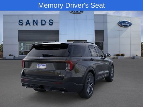New 2026 Ford Explorer ST-Line w/ ST-Line Street Pack AWD/4WD image 8