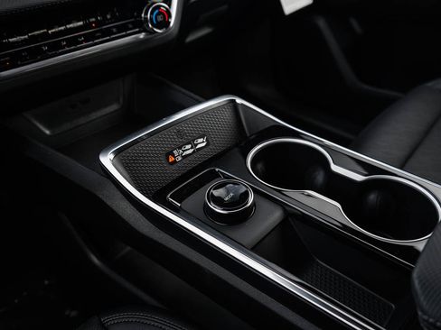 New 2026 Chevrolet Equinox LT w/ Convenience Package II image 27