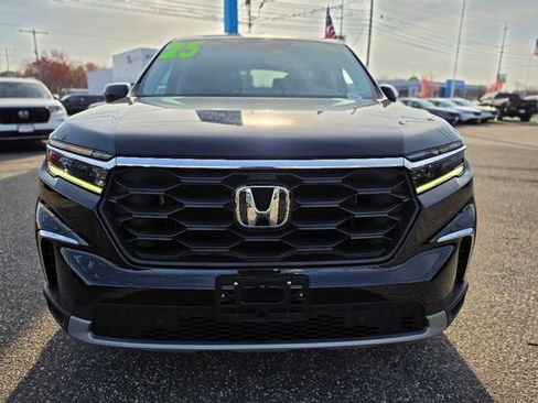 Used 2025 Honda Pilot EX-L image 8