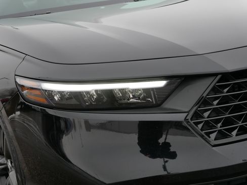 Certified 2023 Honda Accord Sport image 16