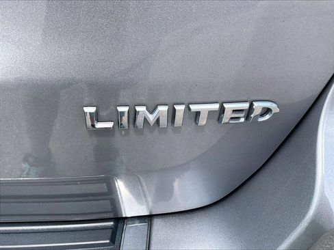Used 2020 Jeep Grand Cherokee Limited AWD/4WD image 28