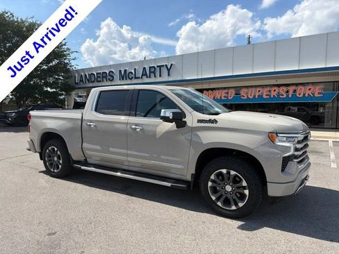 Used 2026 Chevrolet Silverado 1500 High Country w/ Technology Package AWD/4WD image 1