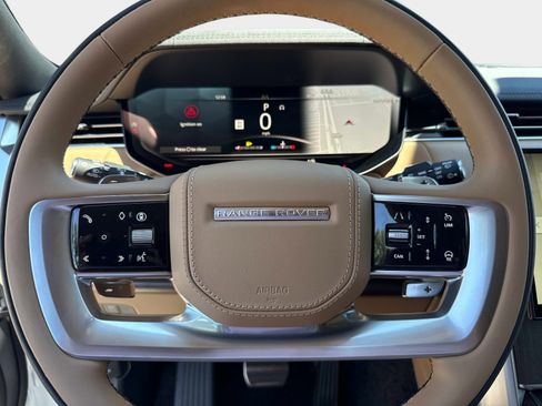 New 2026 Land Rover Range Rover Long Wheelbase SE AWD/4WD image 30