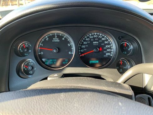 Used 2013 Chevrolet Avalanche LS image 24