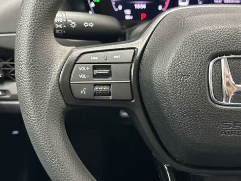 Certified 2025 Honda Accord LX image 17