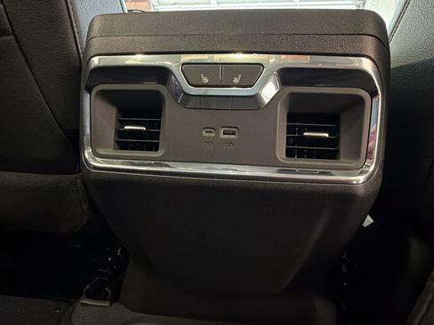 Used 2026 GMC Sierra 1500 Denali AWD/4WD image 33