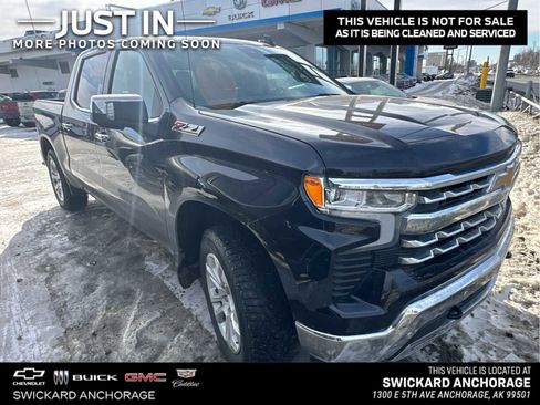 Used 2022 Chevrolet Silverado 1500 LTZ image 1