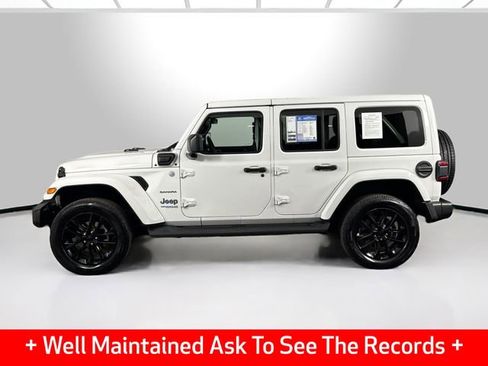 Used 2022 Jeep Wrangler Unlimited Sahara w/ Cold Weather Group image 3