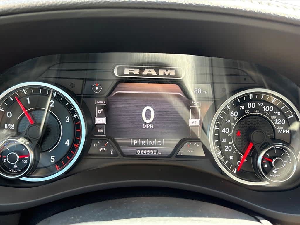 Used 2022 RAM 3500 Laramie AWD/4WD image 11