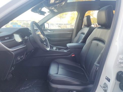 New 2025 Jeep Grand Cherokee Limited image 20