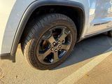 Used 2018 Jeep Grand Cherokee Laredo image 6