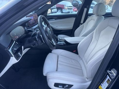 Used 2022 BMW 540i xDrive w/ Premium Package AWD/4WD image 11