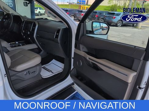 Used 2019 Ford Expedition XLT w/ Equipment Group 202A AWD/4WD image 31