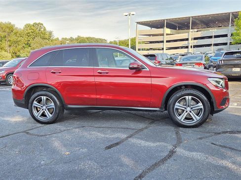 Used 2017 Mercedes-Benz GLC 300 4MATIC image 36