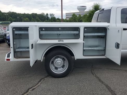 New 2026 RAM 5500 Tradesman AWD/4WD image 7