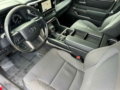 Used 2025 Toyota Tundra SR5 AWD/4WD image 10