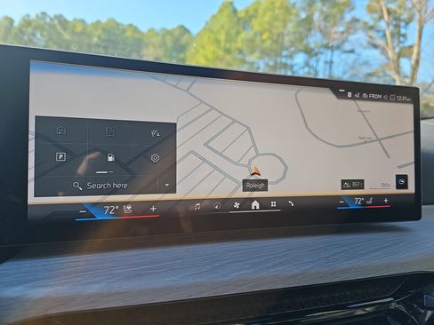 New 2026 BMW 330i Sedan w/ M Sport Package image 24