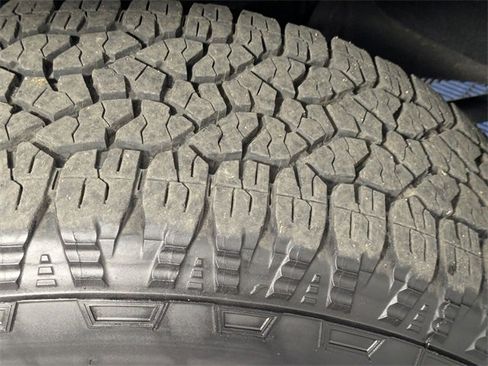 Certified 2024 Chevrolet Silverado 2500 High Country w/ Technology Package image 9