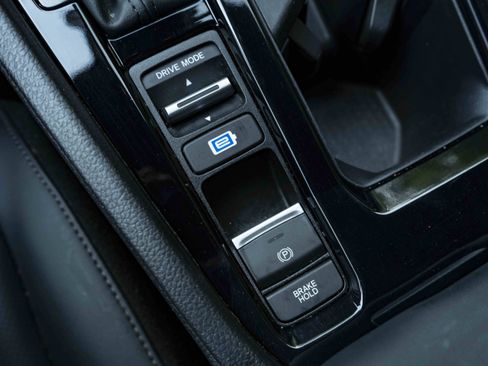 Used 2025 Honda Accord Sport image 28