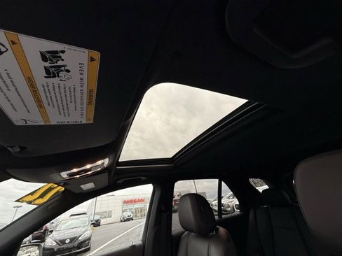 Used 2022 Mercedes-Benz GLE 350 4MATIC image 16